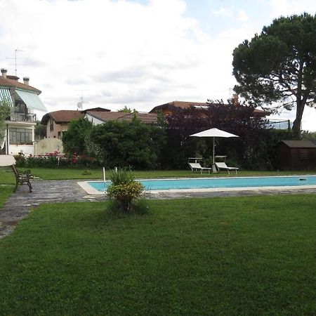 Il Gelso Di Barcuzzi Bed & Breakfast Lonato Luaran gambar