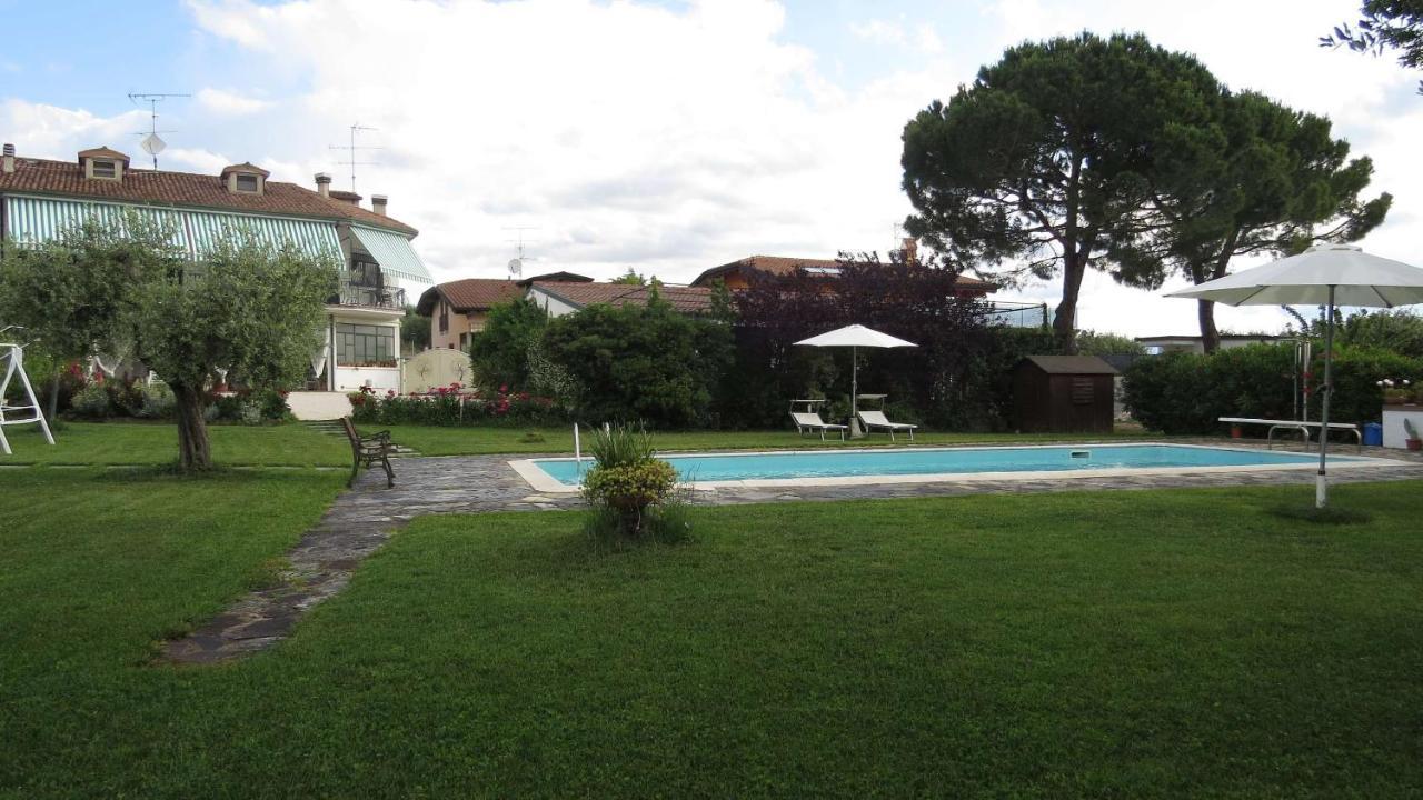 Il Gelso Di Barcuzzi Bed & Breakfast Lonato Luaran gambar