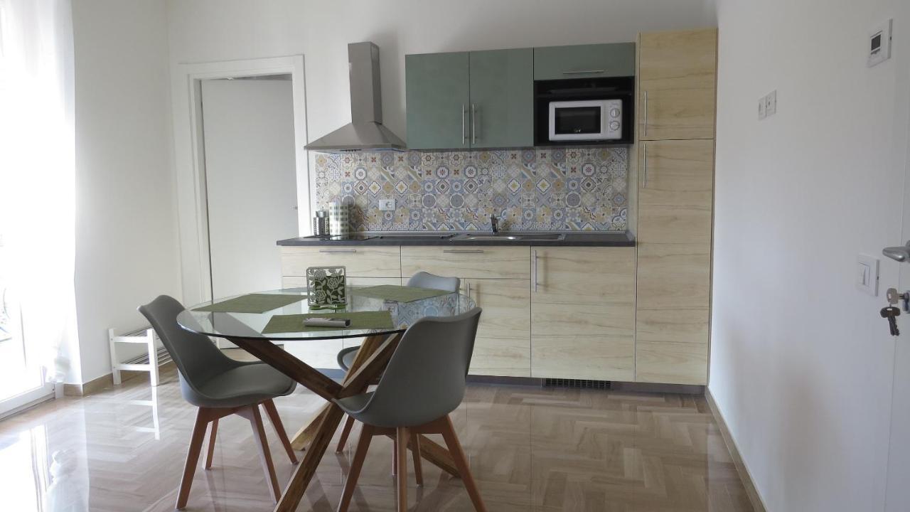 Il Gelso Di Barcuzzi Bed & Breakfast Lonato Bilik gambar