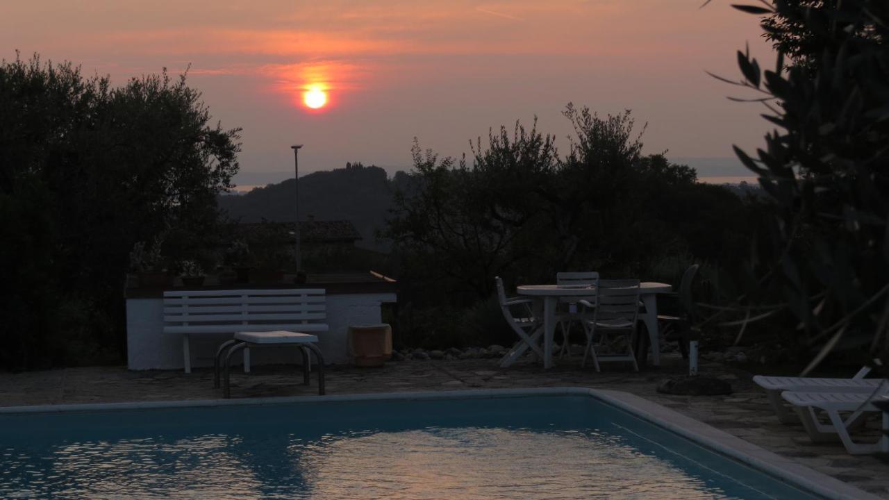 Il Gelso Di Barcuzzi Bed & Breakfast Lonato Luaran gambar