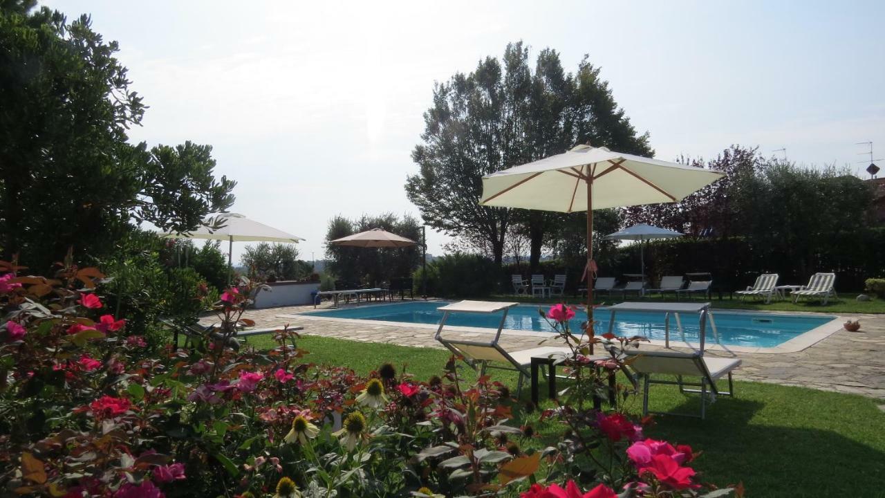 Il Gelso Di Barcuzzi Bed & Breakfast Lonato Luaran gambar